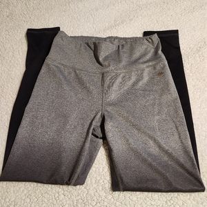Gray to Black Ombre Leggings Size Medium